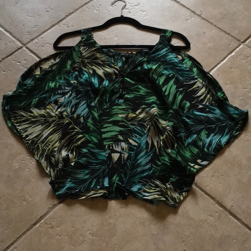 Jessica Simpson top